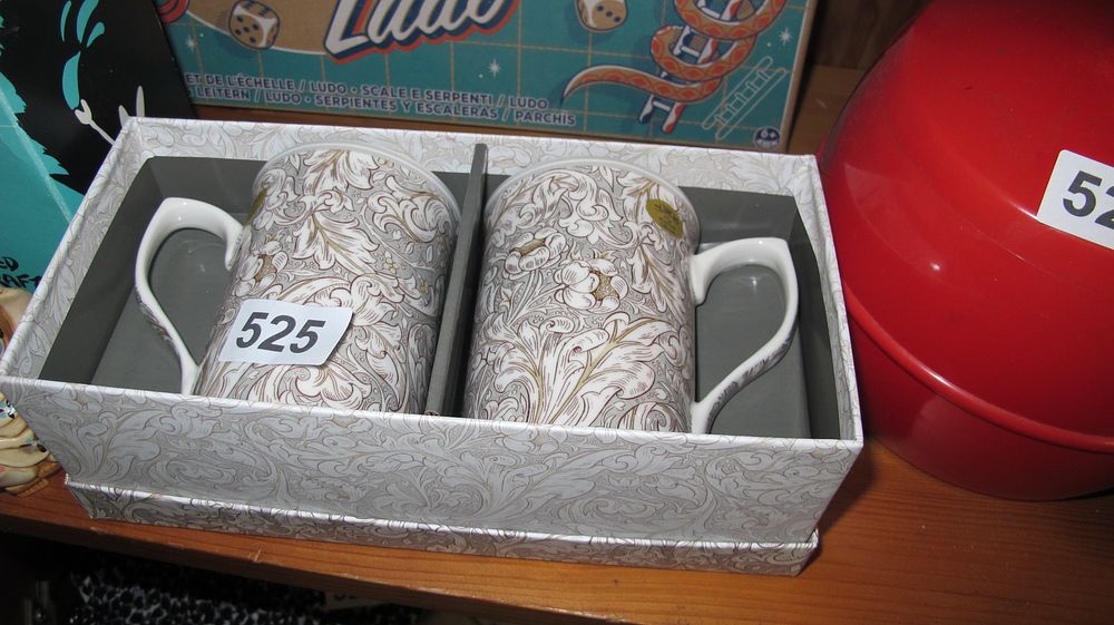 Lot 525: A Pair of Fine China Mugs in a Foliage Pattern with Matching Presentation Box