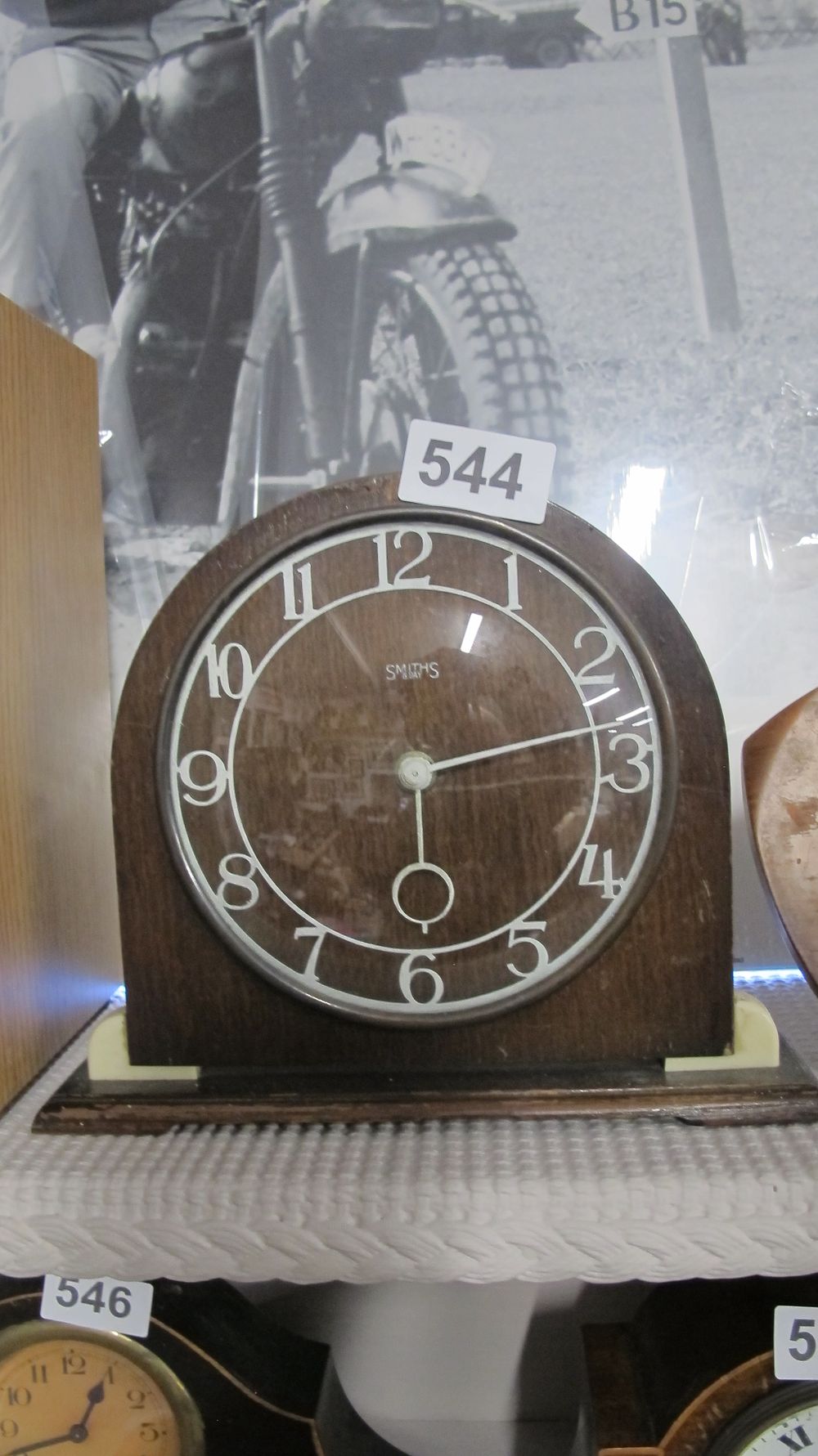 Lot 544: Mid-20th-Century Smiths Art Deco Style Wood Mantel Clock