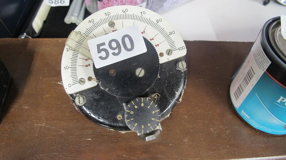 Lot 590: Vintage Scientific Precision Vernier Dial Gauge