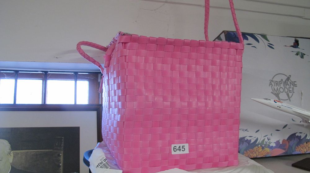 Lot 645: Woven Pink Plastic Shopper Tote Bag