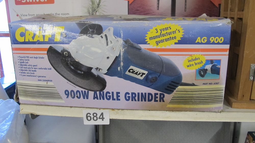 Lot 684: Boxed Craft AG 900 900W Angle Grinder