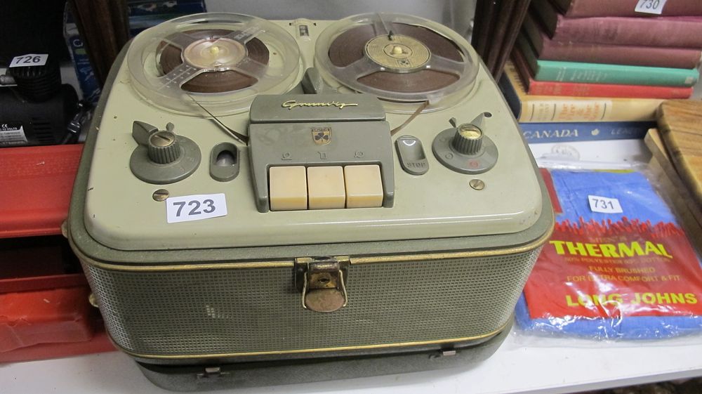 Lot 723: Grundig Portable Reel-to-Reel Tape Recorder