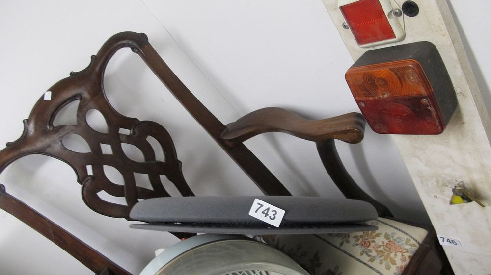 Lot 743: Chippendale Style Carved Mahogany Carver Chair