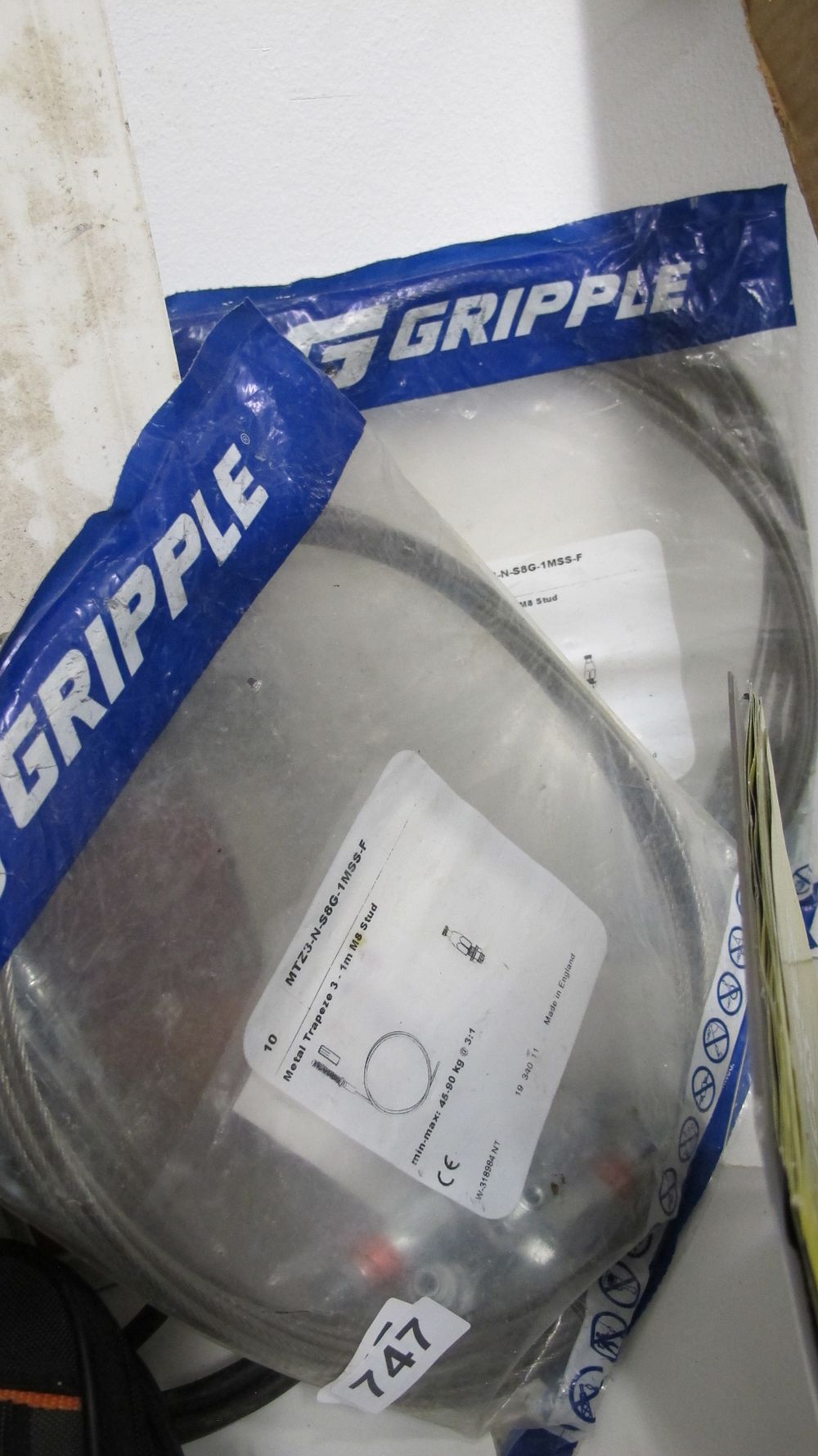 Lot 747: Gripple Metal Trapeze 3 Wire Rope Suspension Kits