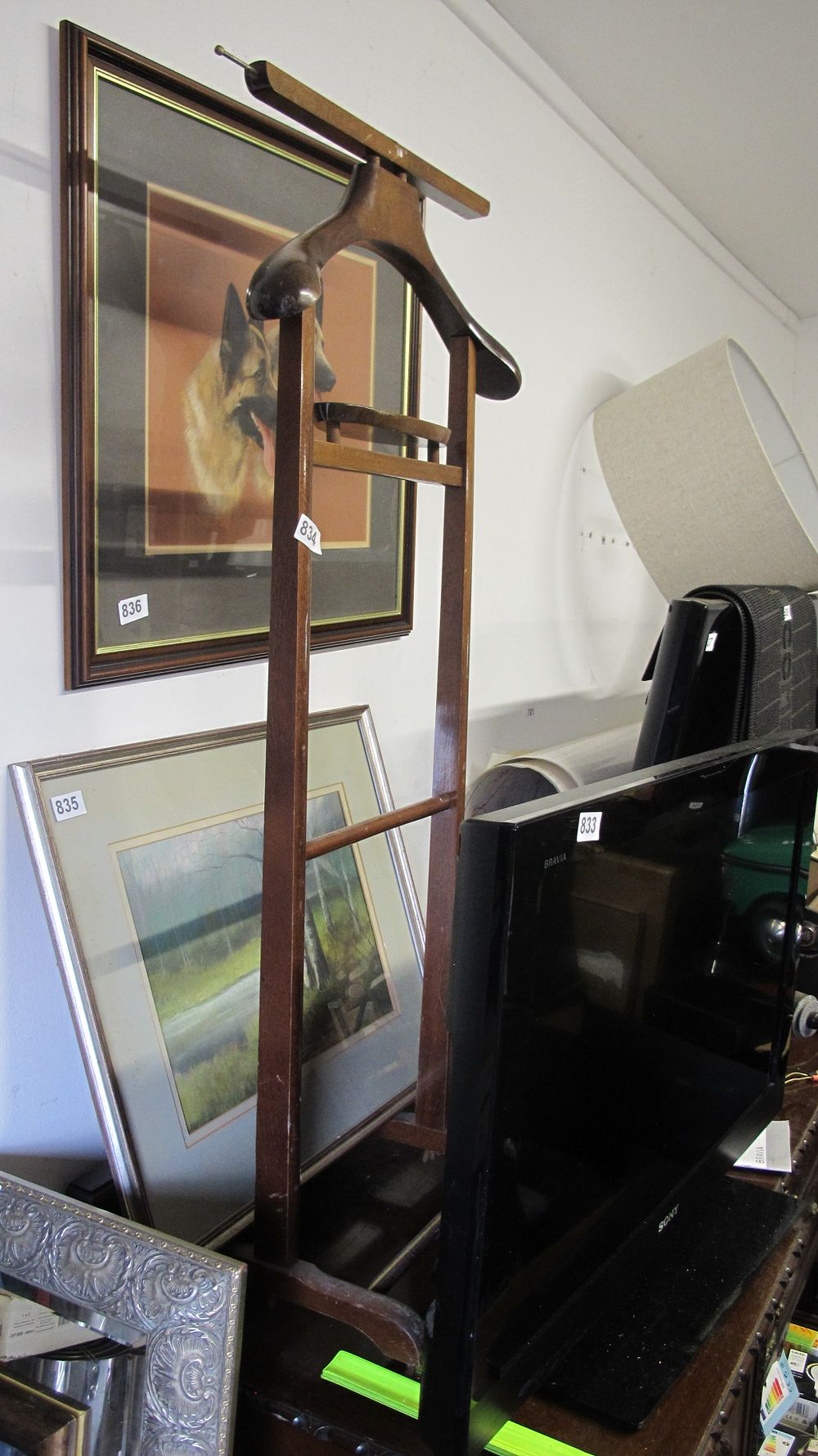 Lot 834: Mid-century stained hardwood gentleman's valet stand