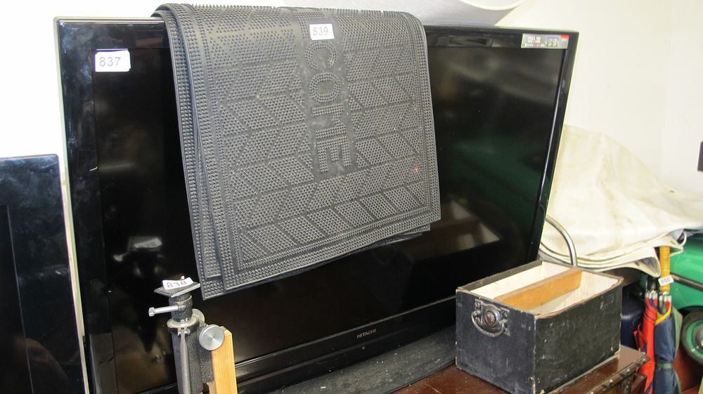 Lot 837: Hitachi Full HD Widescreen Television