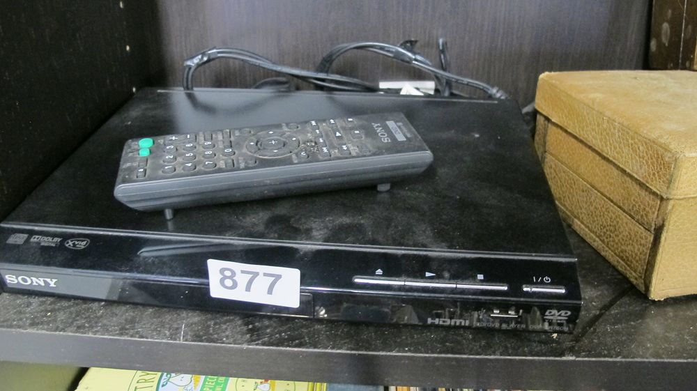 Lot 877: Sony DVP-SR760H CD/DVD Player with RMT-D197P Remote Control