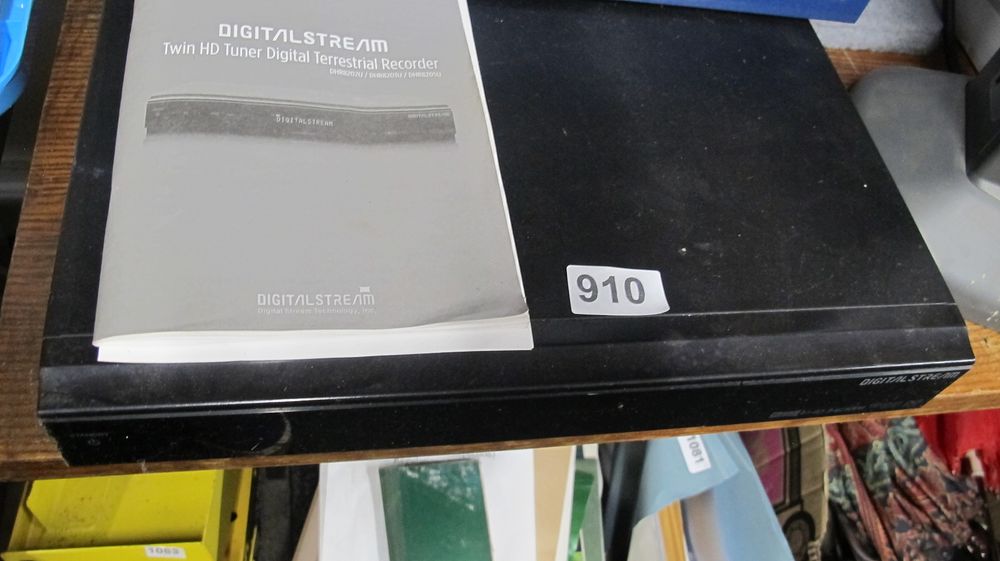 Lot 910: Digital Stream Twin HD Tuner Digital Terrestrial Recorder with Manual