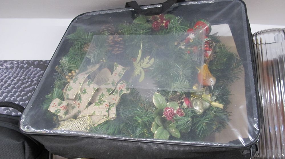 Lot 915: Large Artificial Christmas Wreath with Storage Bag