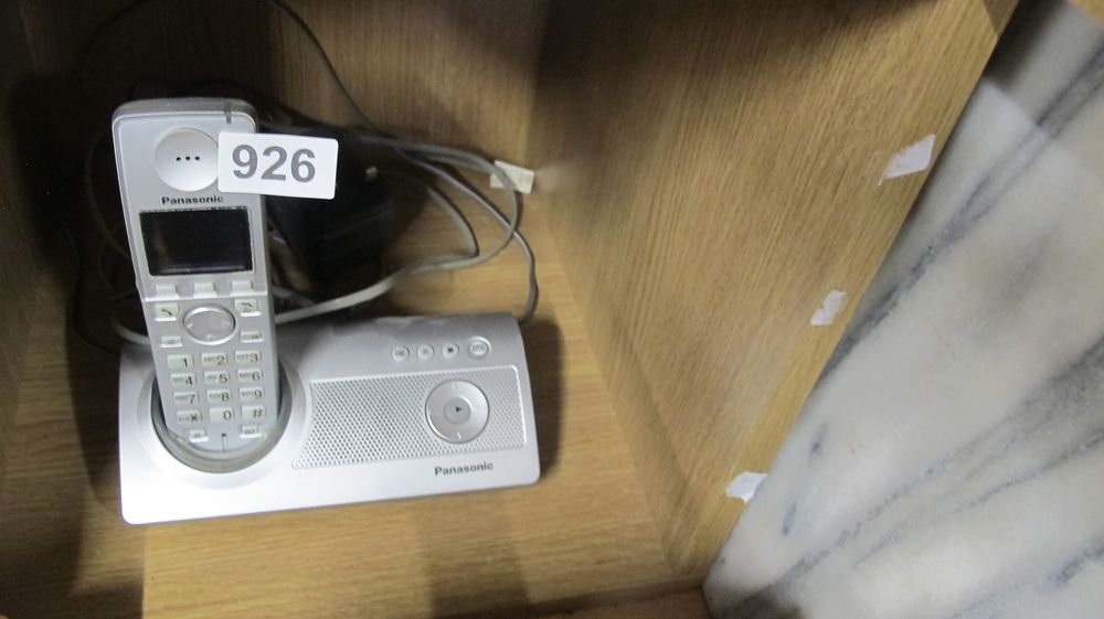 Lot 926: Panasonic Cordless Telephone and Digital Answering Machine System