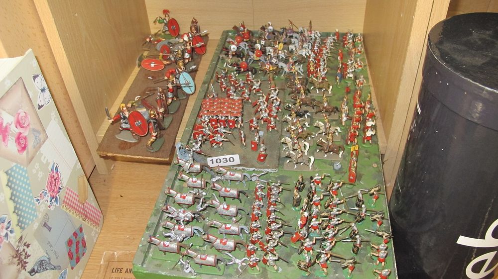 Lot 1030: A Large Collection of Hand-Painted Roman and Ancient Military Wargaming Miniatures