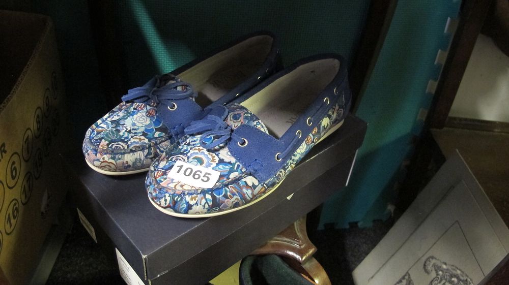 Lot 1065: A Pair of Jaguar Women's Floral Print Boat Shoes