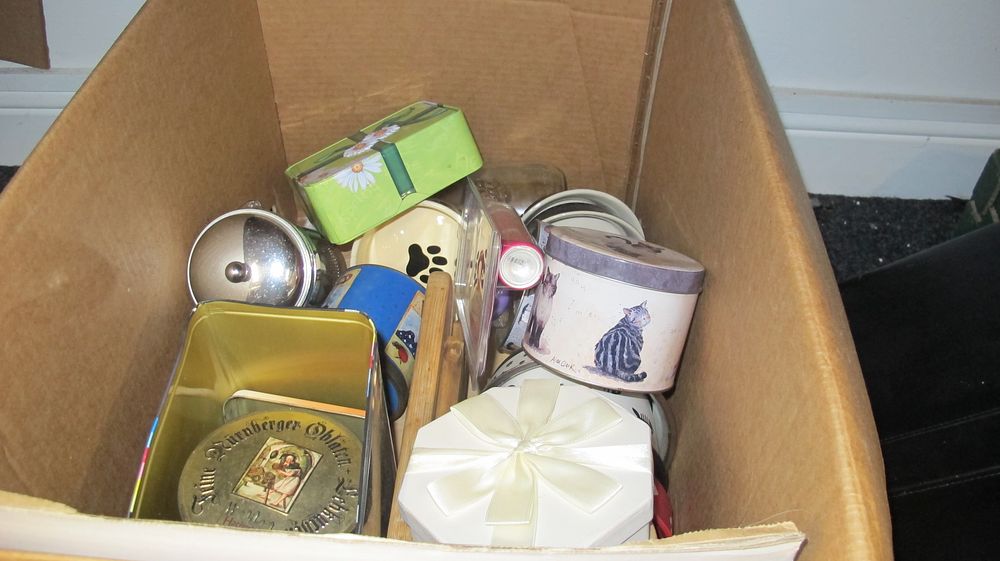 Lot 1073: A Collection of Decorative Tins and Household Items Including Nürnberger Oblaten and Alex Clark Examples