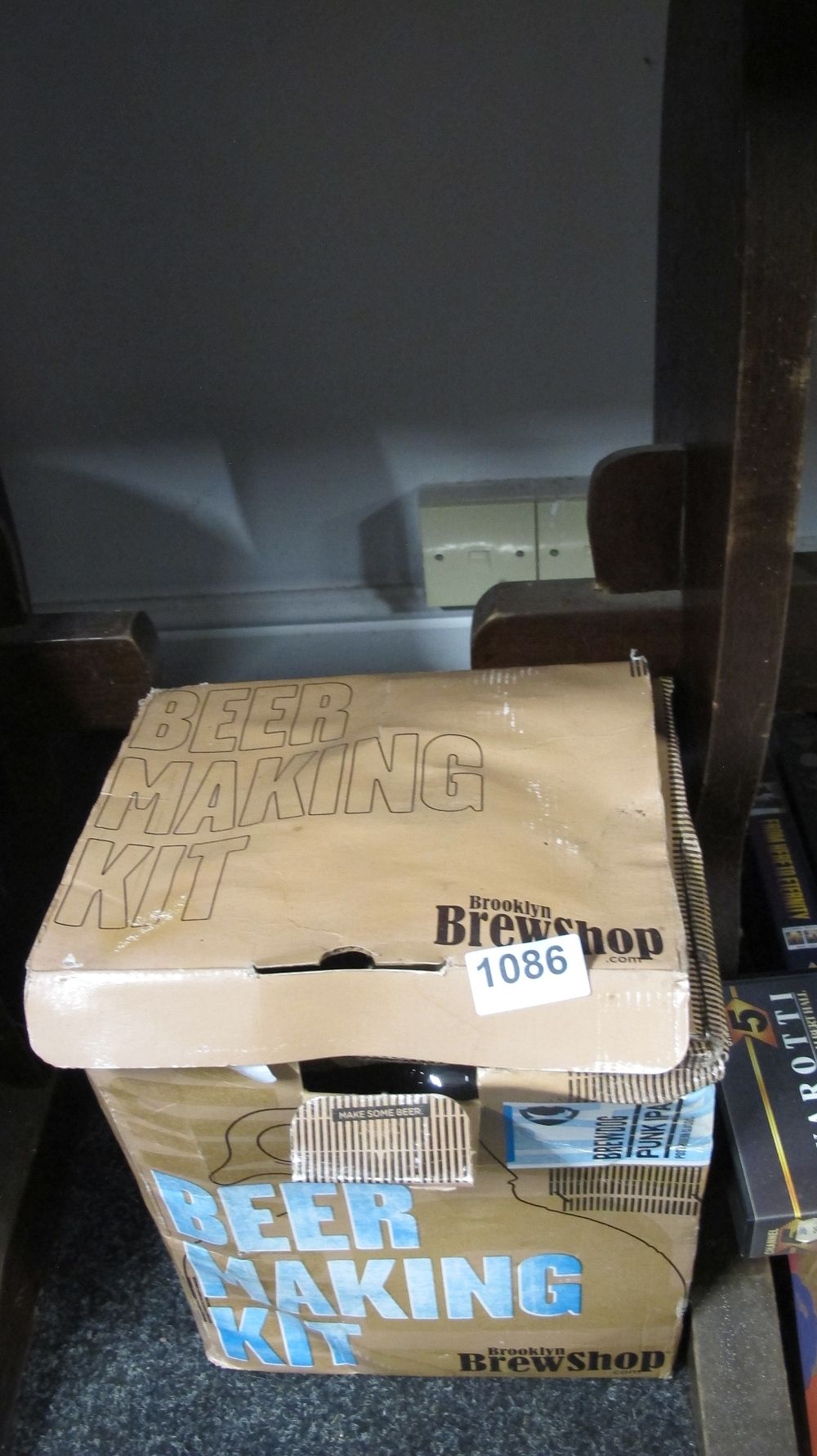 Lot 1086: Brooklyn Brew Shop BrewDog Punk IPA Beer Making Kit