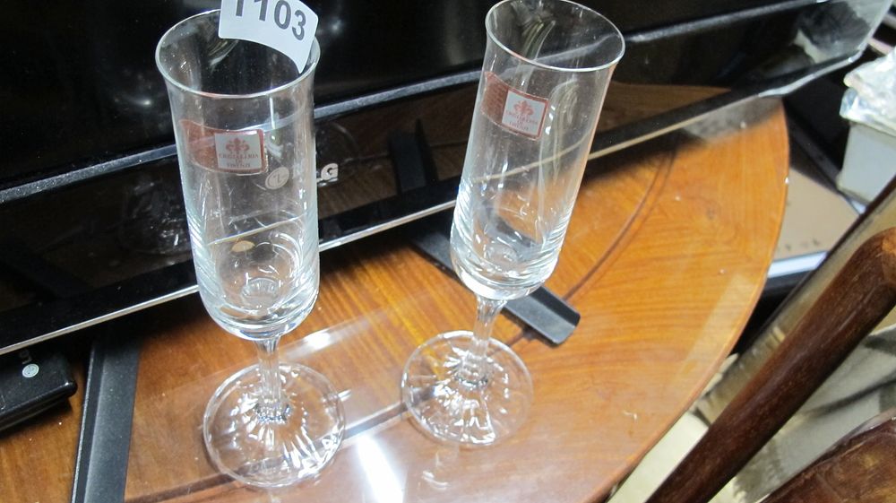 Lot 1103: A Pair of Cristalleria di Firenze Lead Crystal Champagne Flutes