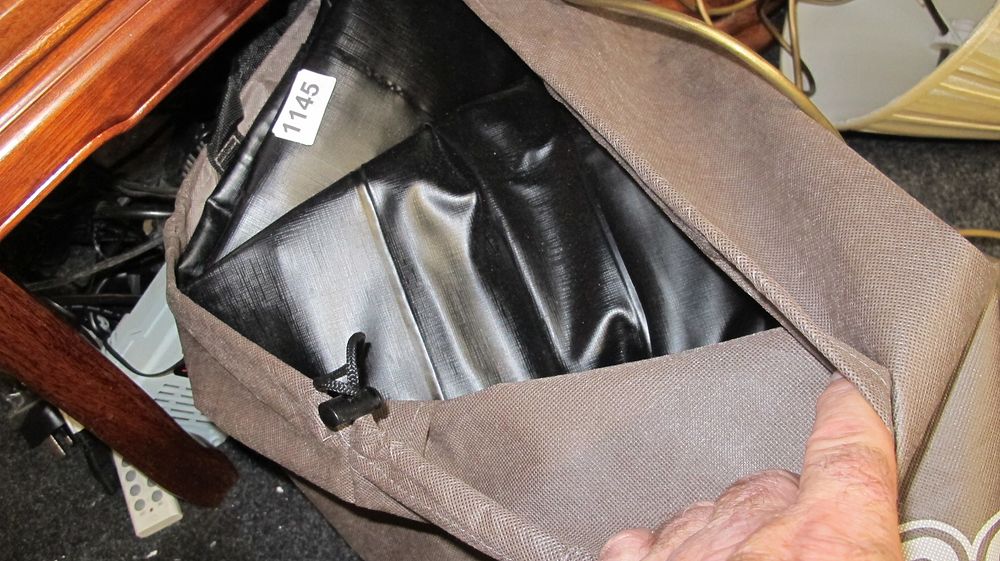 Lot 1145: Large Non-Woven Fabric Storage Bag with Heavy Duty Vinyl Liner