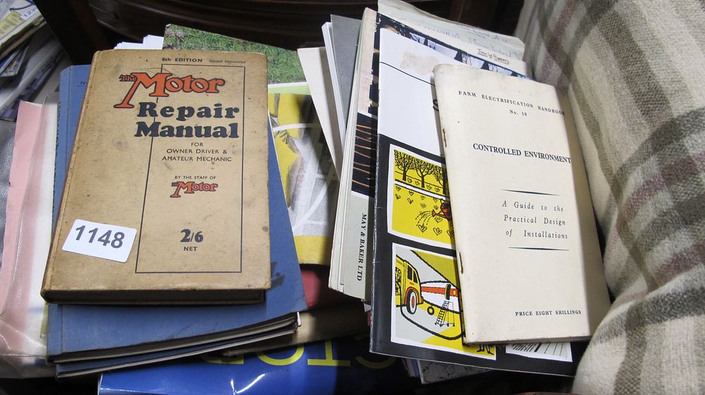 Lot 1148: The Motor Repair Manual. Temple Press Ltd., c. 1930s. 8th Edition, Second Impression.
