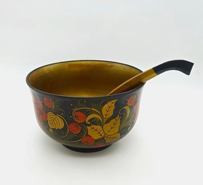 KHOKHLOMA. 3 פריטים מעץ , עבודת יד , צבועים ביד פריט עממי , תוצרת ברית המועצות , שנות ה70