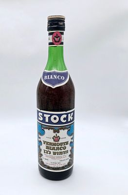 בקבוק וורמוט לבן 
לנוי או אספנות שנות ה70 - 80 
סגור 