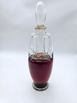 בקבוק יין לאספנים / לנוי 
בקבוק פתוח 
מדבקה חלקית 