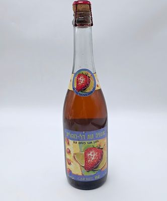 לאספנים 
משקה נוסטלגי פופולרי בשנות ה- 90 
יקבי כרמל 