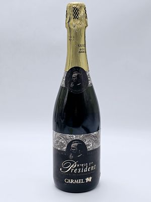 לאספנים 
יין הנשיא (President) 
יקב: כרמל מזרחי (Carmel 