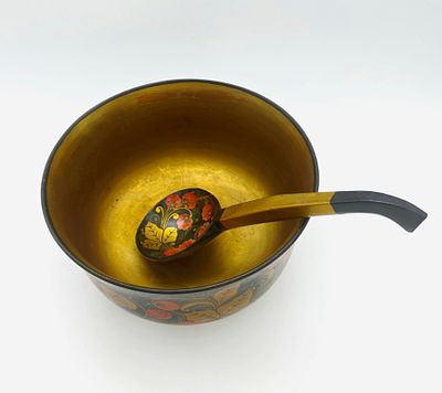 KHOKHLOMA. 3 פריטים מעץ , עבודת יד , צבועים ביד פריט עממי , תוצרת ברית המועצות , שנות ה70 