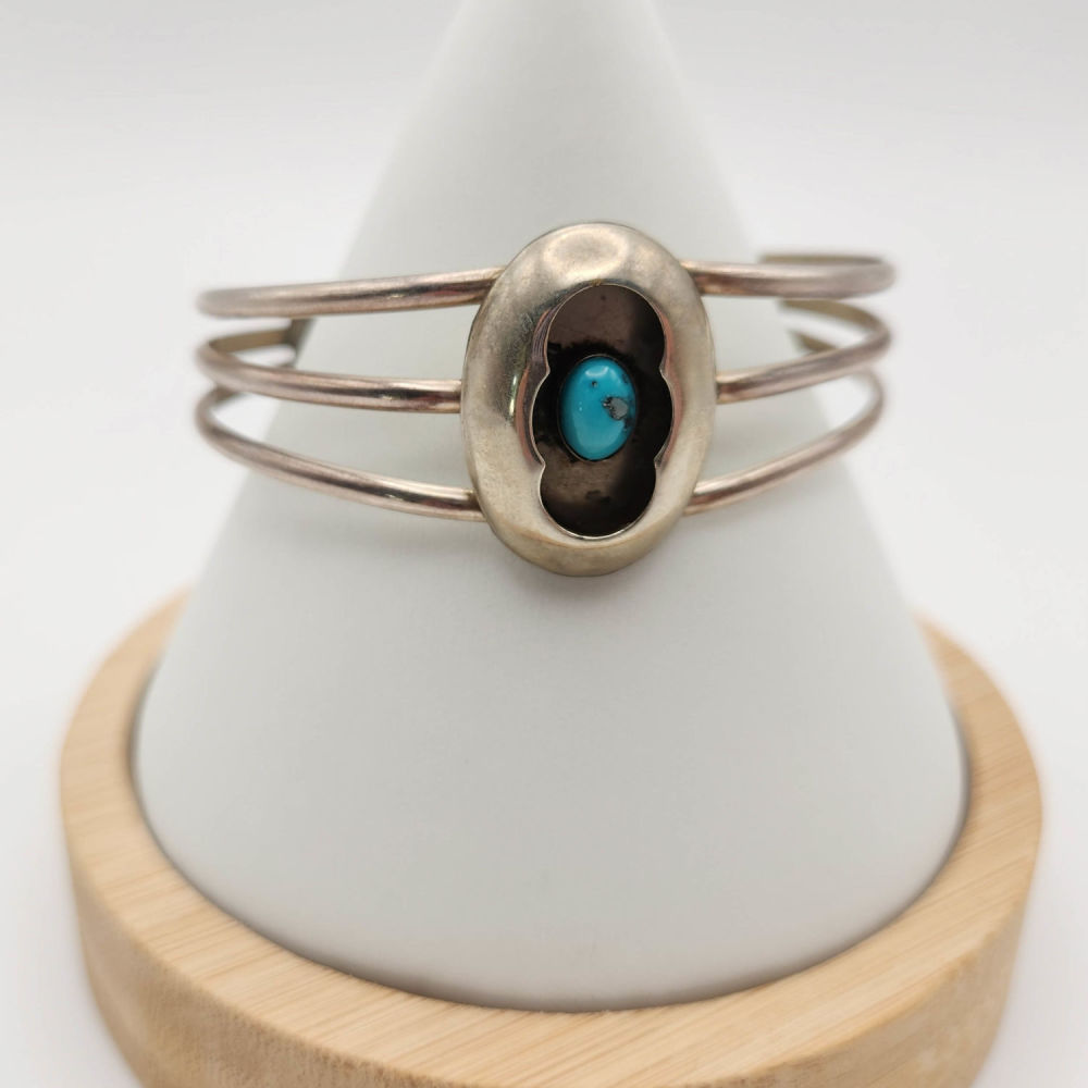 Lot 153: Signed SK Sterling Turquoise Shadowbox Cuff Bracelet 13.5g