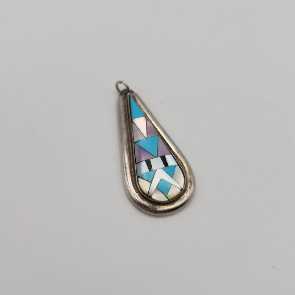 Lot 161: Sterling Zuni Inlay Tear Drop Pendant 5.2g