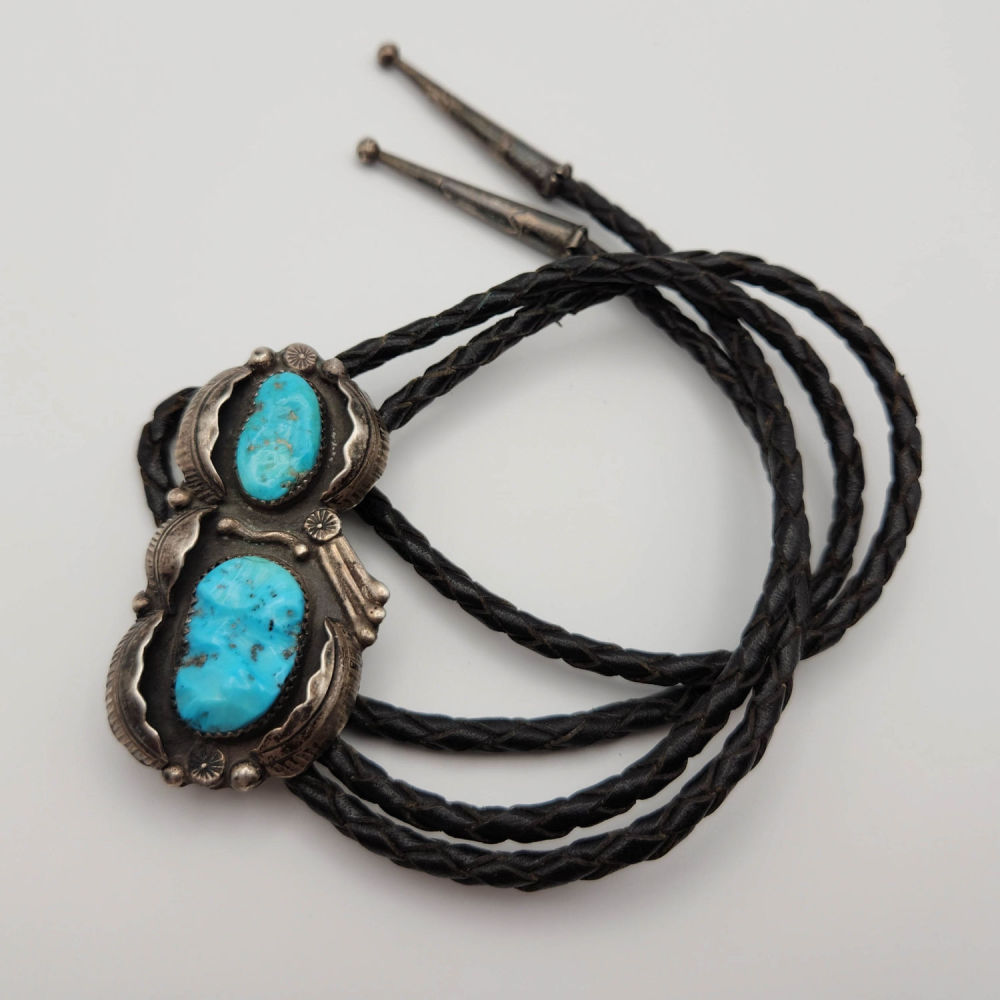 Lot 167: Old Native Sterling Turquoise Bolo 36g