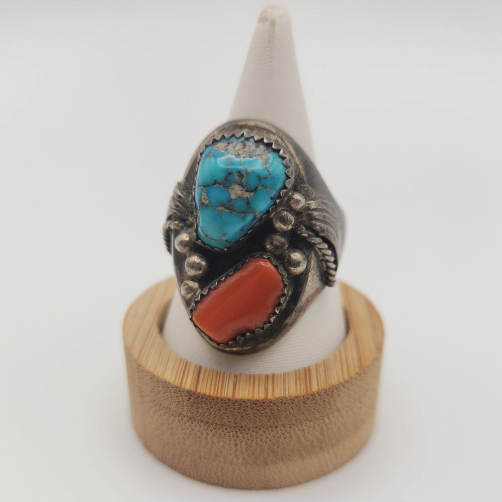 Lot 172: Old BIG Sterling Navajo Turquoise/Coral Ring 24g