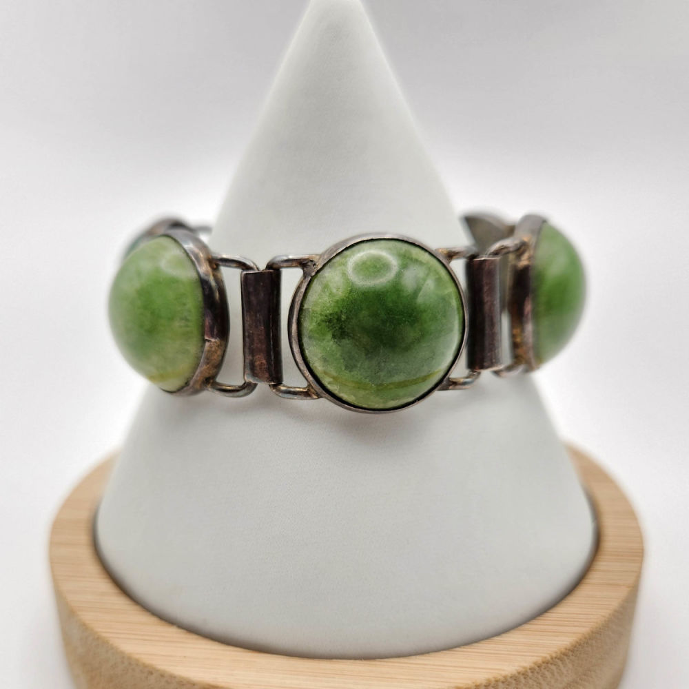 Lot 184: Sterling Malachite Link Bracelet 52.9g
