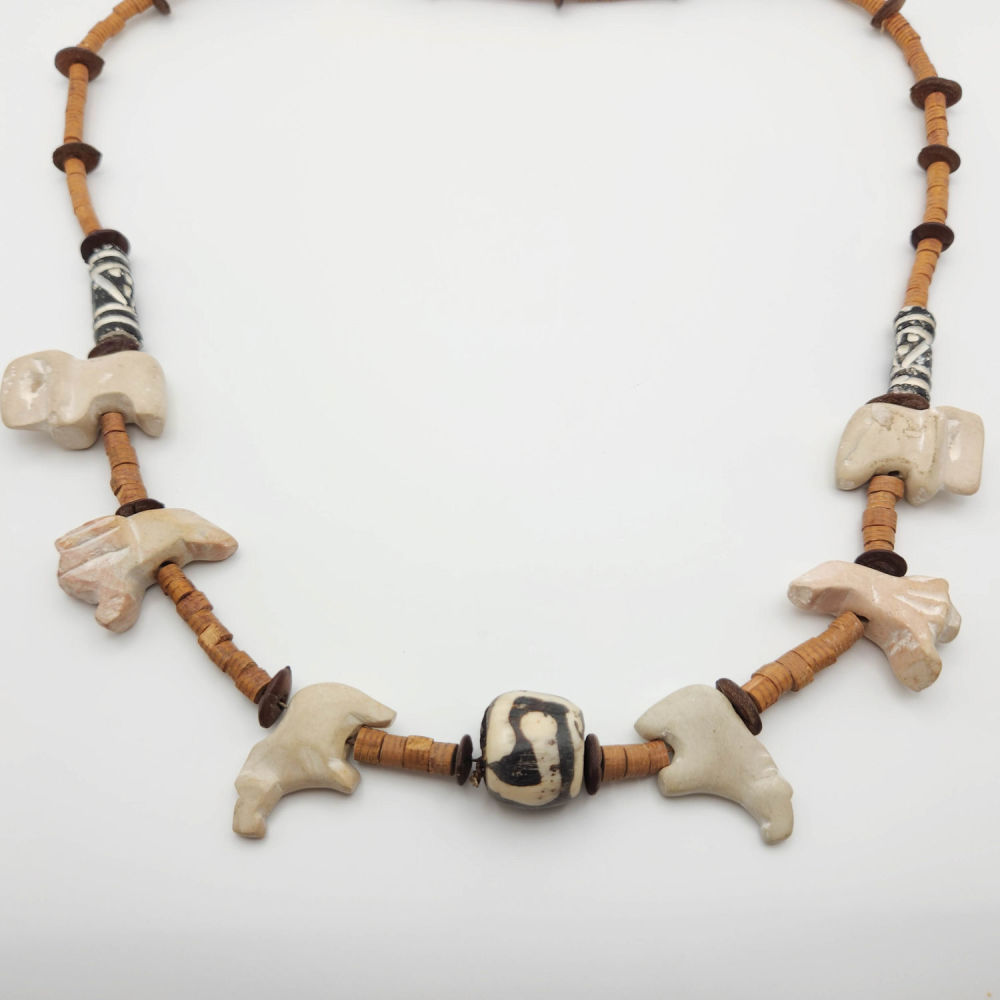 Lot 185: Carved Animal Fetish Beaded Necklace