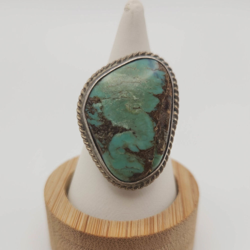 Lot 202: Sterling Turquoise Native Ring, As-Is 7.0g