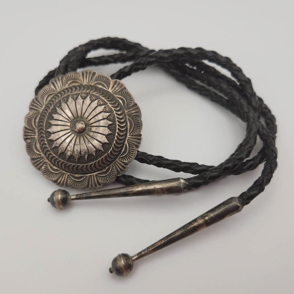 Lot 204: Concho Sterling Bolo 35g