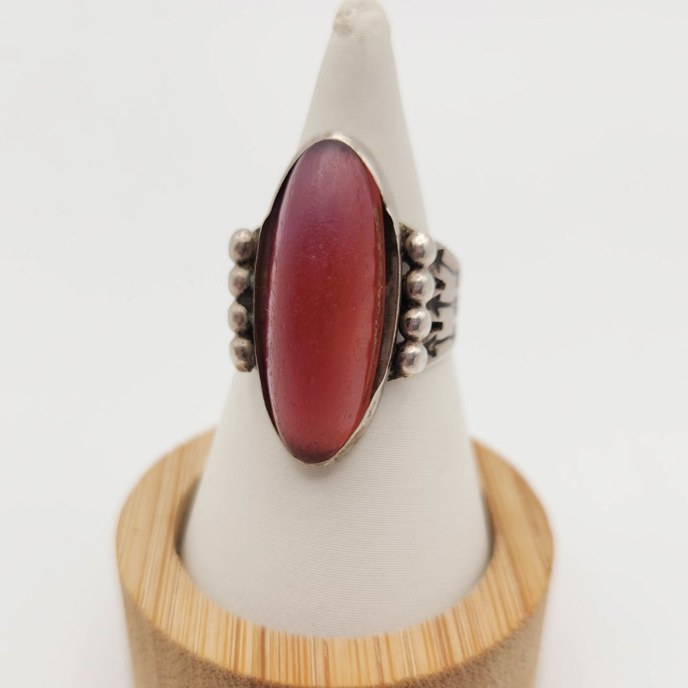 Lot 229: Sterling Native Ring Cool Stone Size 6.5, 6.1g