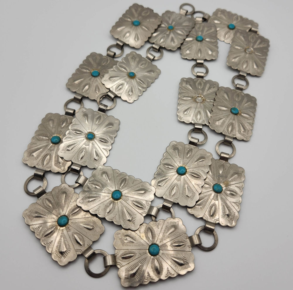 Lot 250: Silver Faux Turquoise Belt 171g