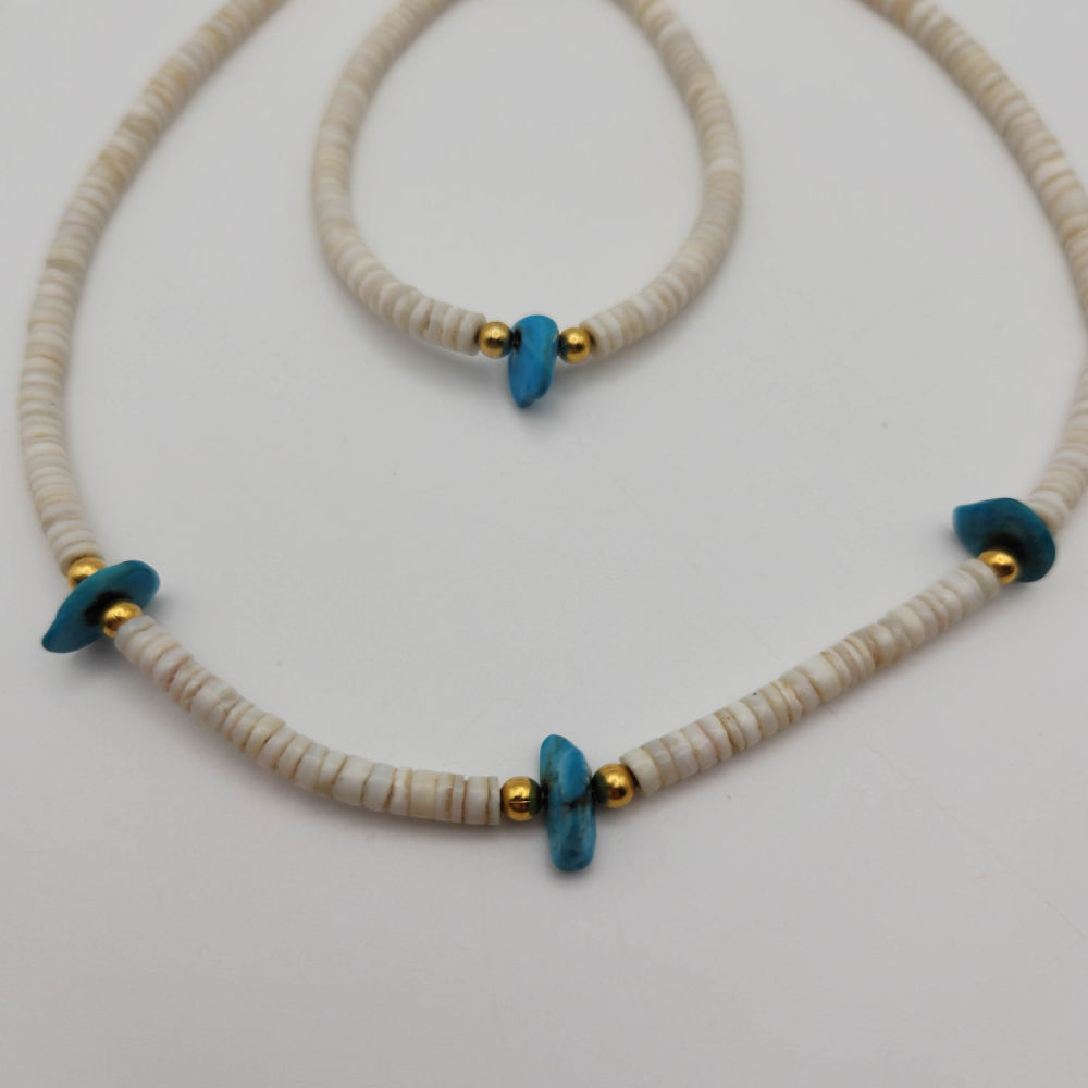 Lot 283: Heishi Turquoise Necklace/Bracelet Set