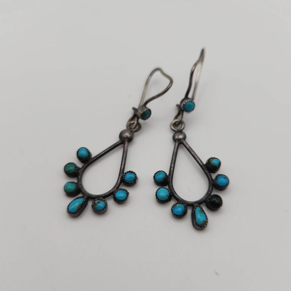 Lot 288: Sterling Petit Point Turquoise Native Earrings 2.5g