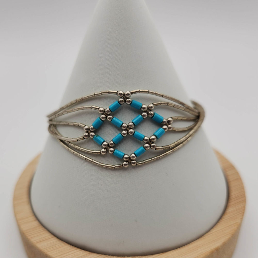 Lot 295: Sterling Liquid Silver Turquoise Bracelet 5g