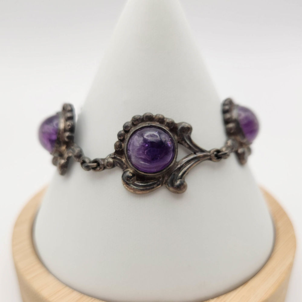 Lot 299: Old Sterling Amethyst Los Castillo 695, 31g