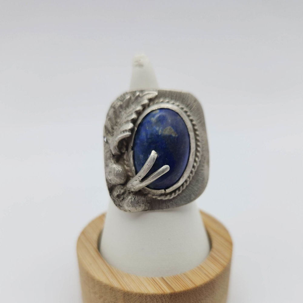 Lot 329: Sterling Silver Native Dark Blue Stone Ring 10.8G