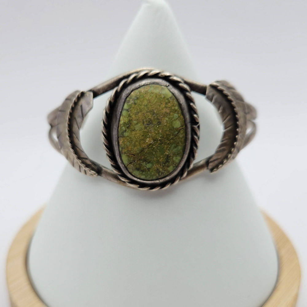 Lot 330: Sterling Green Turquoise Navajo Bracelet 19G