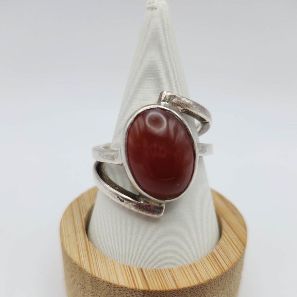 Lot 334: Sterling Large Taxco Carnelian Ring 9.5G