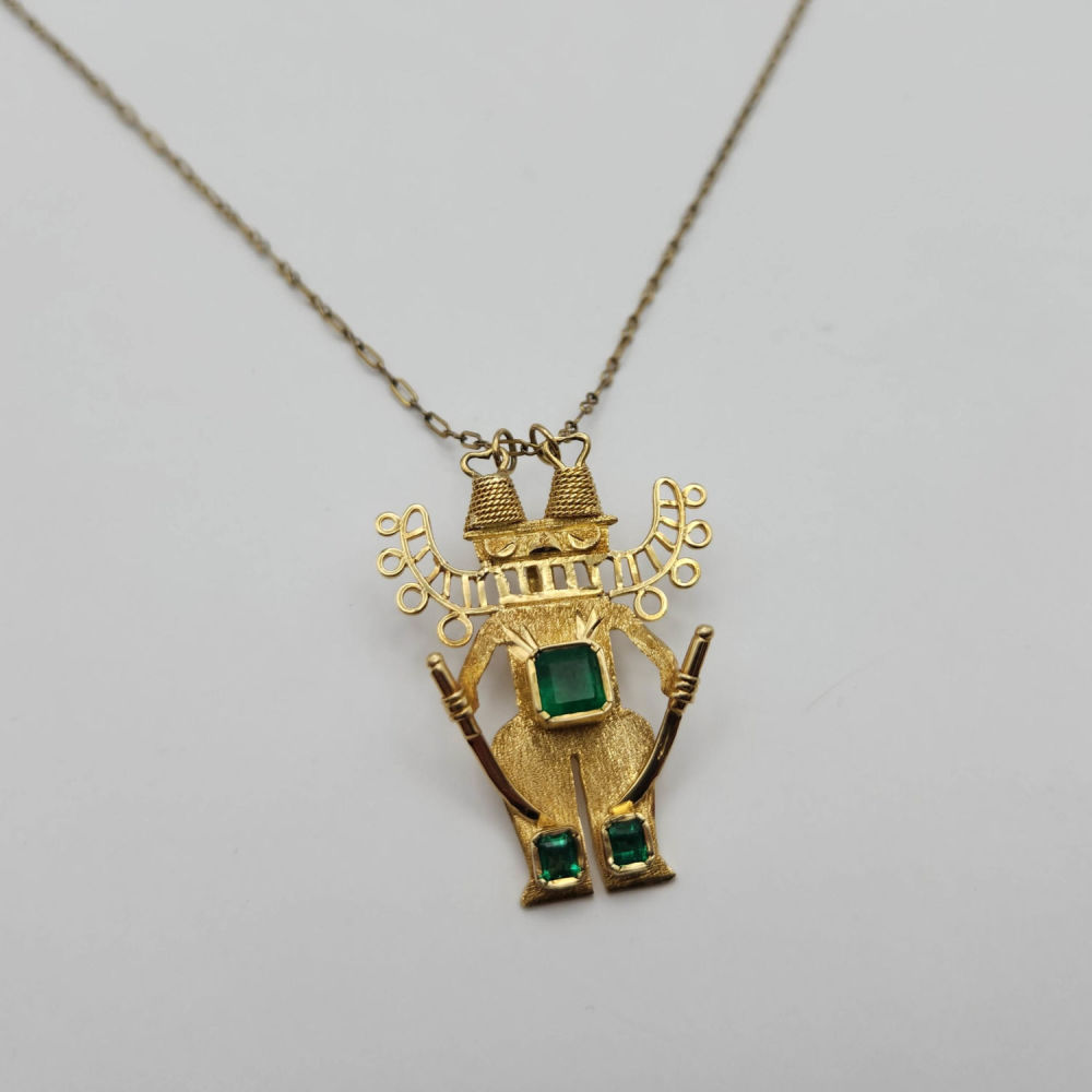 Lot 335: WOW 14k Mayan Necklace Columbian Emeralds 8.9G