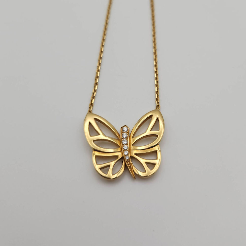 Lot 378: Van Cleef & Arpels 18k Diamond Butterfly 8.7g