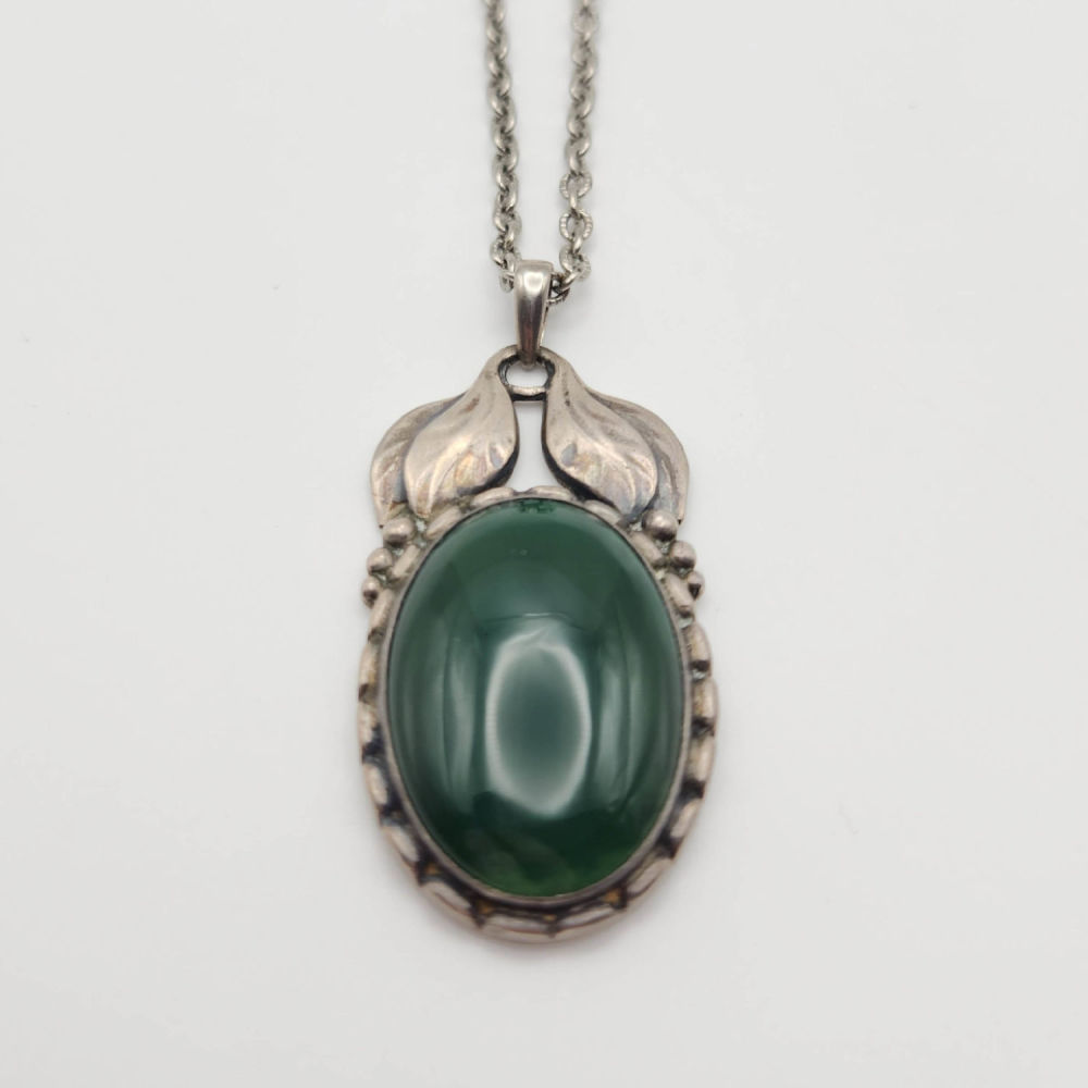 Lot 383: Early Georg Jenson Adventurine Necklace #19 24g