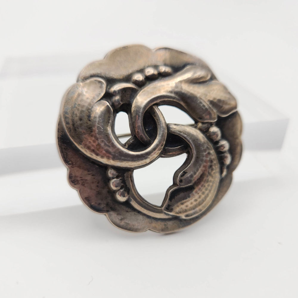 Lot 384: Georg Jenson #20 Sterling Floral Brooch 14.8g