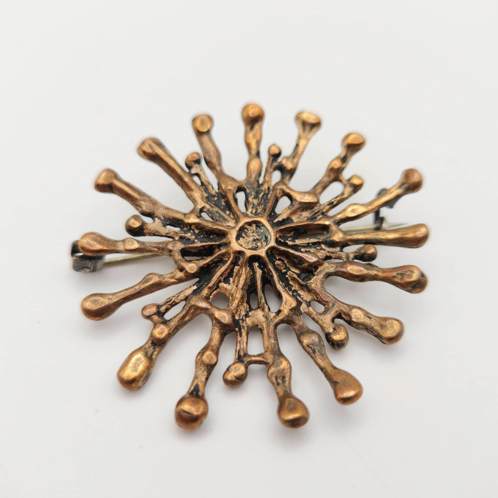 Lot 390: David Andersen MCM Sunburst Brooch 12.5g