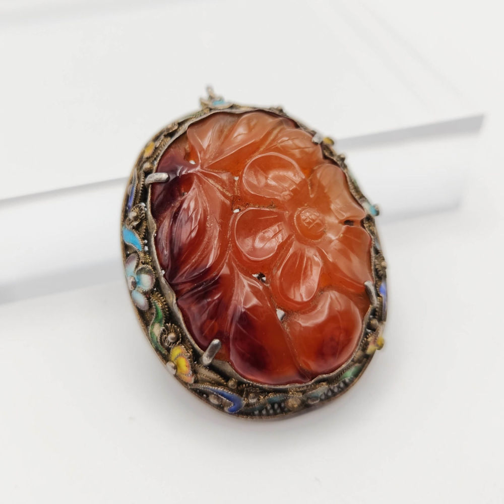 Lot 407: Silver Chinese Import Carved Jade Enamel Pendant 16g